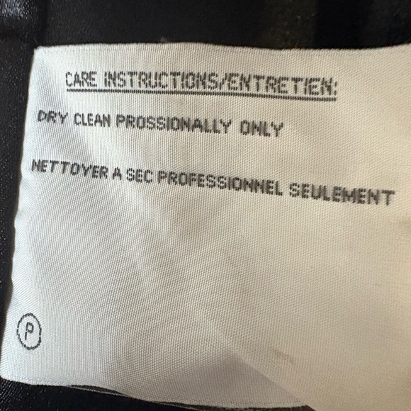 Laura size 16, cherry red wool/cashmere blend thick jacket with black lining - Picture 6 of 8